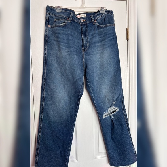 Levi Strauss Signature™ Women’s Heritage High Rise Straight  Jeans - Picture 2 of 5